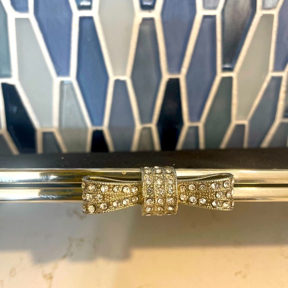 I.N.C Clutch - Picture 4 of 7